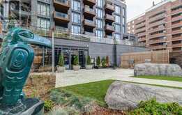 303 - 21 PARK STREET E Mississauga