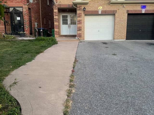 427 COMISKEY CRESCENT Mississauga Ontario