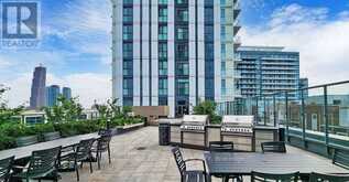 602 - 10 HONEYCRISP CRESCENT Vaughan 