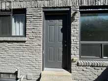 31 - 477 DEAN AVENUE Oshawa 