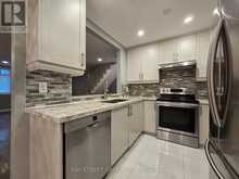 C5 - 108 FINCH AVENUE W Toronto