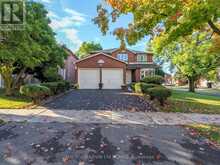 32 QUEENS COLLEGE DRIVE Richmond Hill 