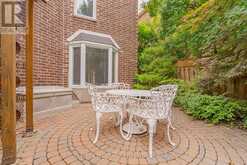 8 LOMBARDY CRESCENT Brampton 