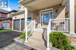 762 GRAND RIDGE AVENUE Oshawa 