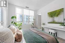 206 - 70 ANNIE CRAIG DRIVE Toronto