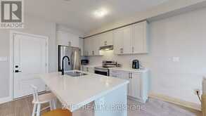 5 - 35 HANNING COURT Clarington 