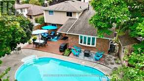 18 GOVERNOR GROVE CRESCENT Brampton