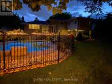 249 VANCE DRIVE Oakville 