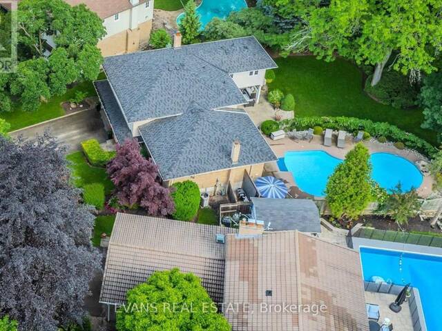 249 VANCE DRIVE Oakville  Ontario