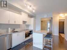 524 - 23 GLEBE ROAD W Toronto