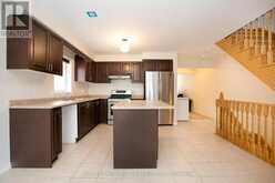 16 EASTERN SKIES WAY Markham 