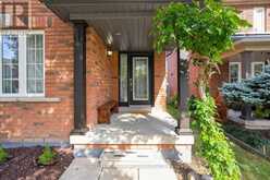 2173 CRESTMONT DRIVE Oakville 