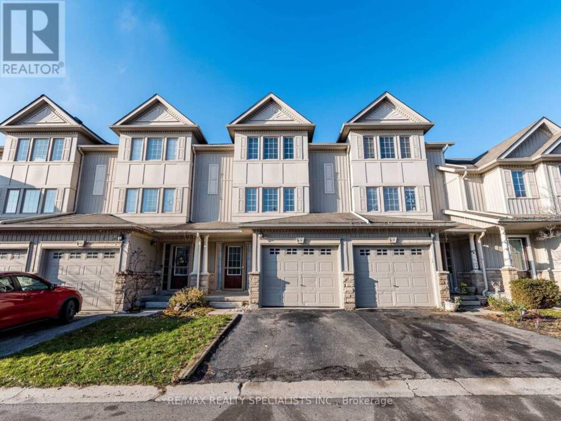 H-52 - 175 DAVID BERGEY DRIVE Kitchener