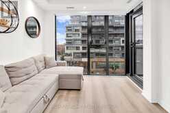 512 - 840 ST CLAIR AVENUE W Toronto