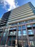 521 - 60 HONEYCRISP CRESCENT Vaughan 