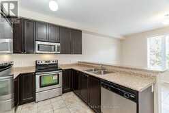 33 BERGAMONT ROAD Brampton