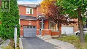 10 FAIRLAWN AVENUE Markham 