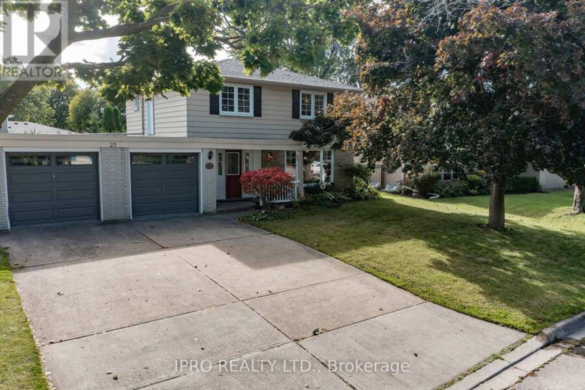 23 FERNDALE CRESCENT Brampton 