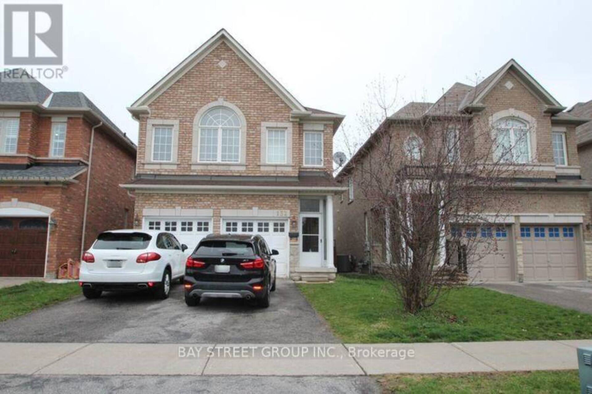 132 FARMSTEAD ROAD Richmond Hill 