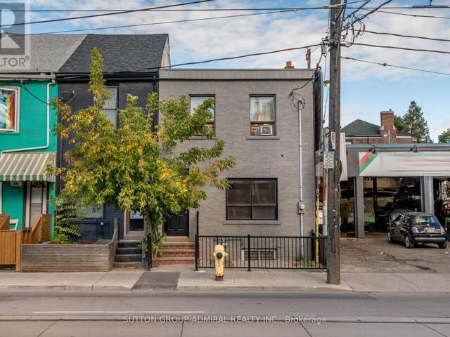 658 DUNDAS STREET W Toronto Ontario