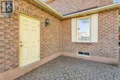 1 BEECHNUT CRESCENT Clarington 