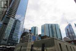 401 - 126 SIMCOE STREET Toronto