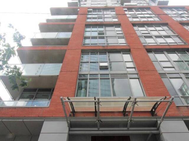 401 - 126 SIMCOE STREET Toronto Ontario