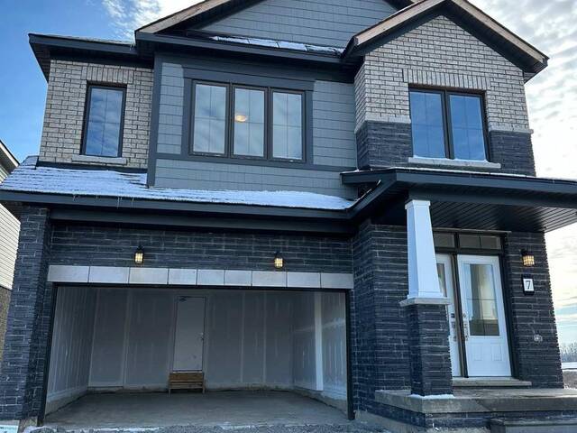 7 BEE CRESCENT Brantford Ontario