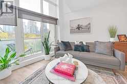 429 - 550 QUEENS QUAY W Toronto 