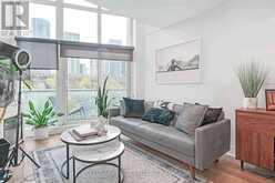 429 - 550 QUEENS QUAY W Toronto 