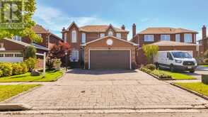 207 MOSSBROOK SQUARE Pickering 