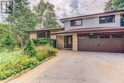 19190 CENTRE STREET East Gwillimbury 