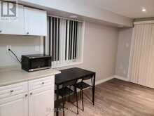 B2 - 329 BATHURST GLEN DRIVE Vaughan 