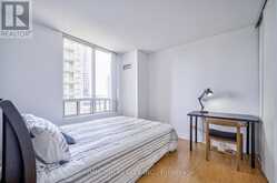 710 - 256 DORIS AVENUE Toronto