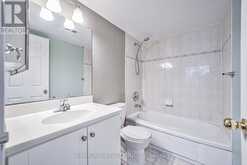 710 - 256 DORIS AVENUE Toronto