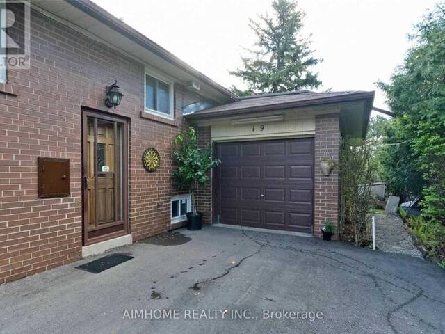 UPPER - 19 LOCHINVAR CRESCENT Toronto Ontario