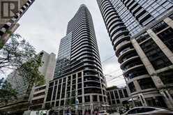 406 - 25 CARLTON STREET Toronto