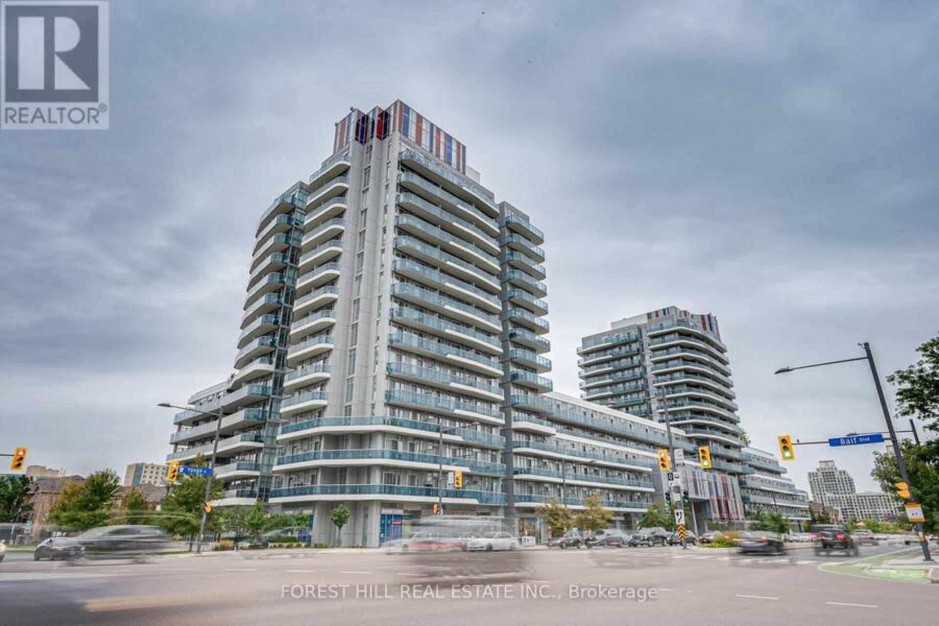 1614 - 9471 YONGE STREET Richmond Hill 