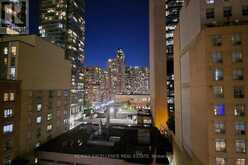 809 - 25 GRENVILLE STREET Toronto