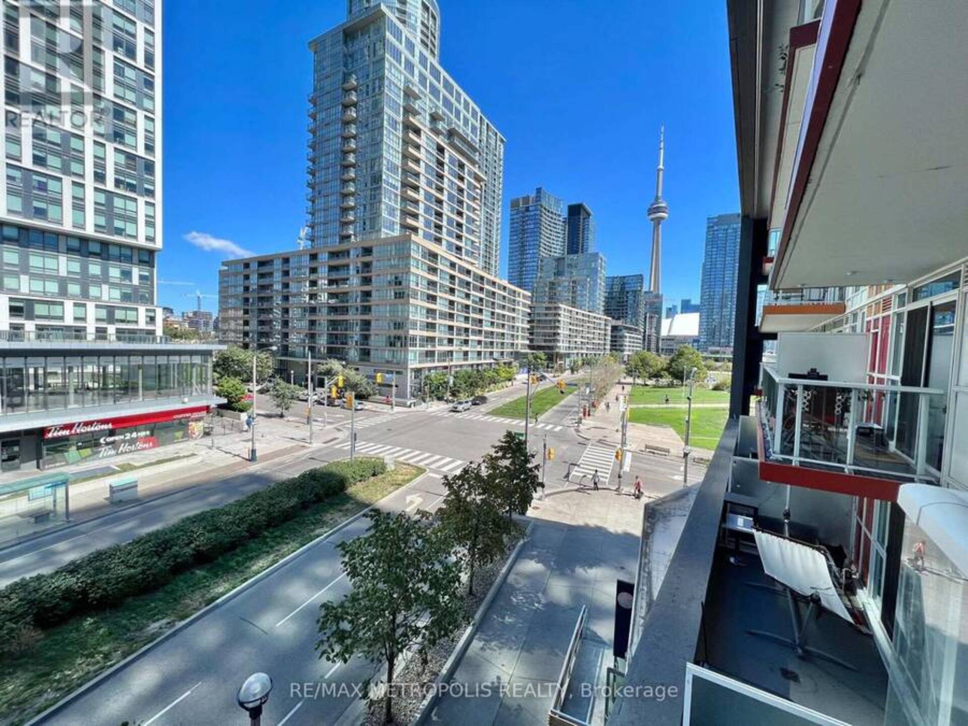 517 - 85 QUEENS WHARF ROAD Toronto