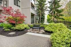 316/317 - 225 MERTON STREET Toronto