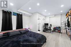 8 - 12 APPLEWOOD LANE Toronto