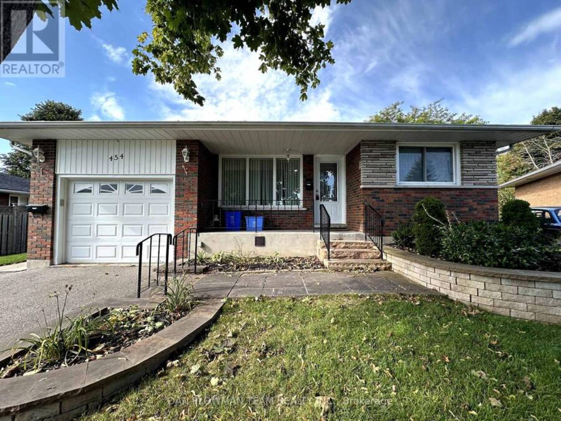 MAIN - 454 HOLCAN AVENUE Oshawa 