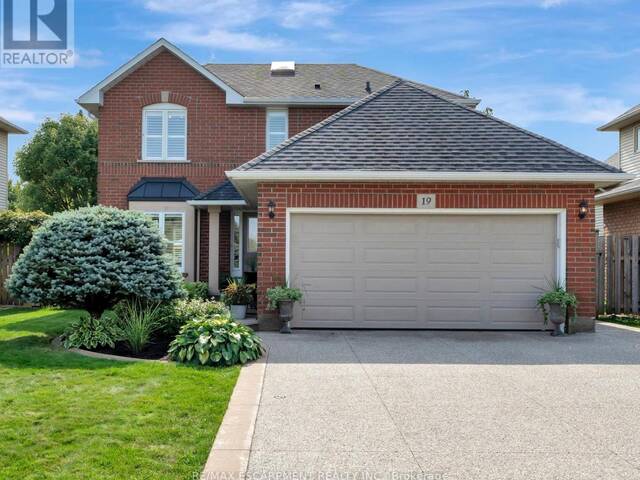 19 FALCONRIDGE DRIVE Hamilton Ontario