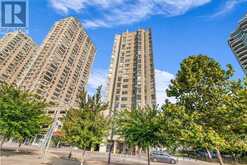 201 - 250 QUEENS QUAY W Toronto