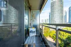 810 - 2261 LAKE SHORE BOULEVARD Toronto 