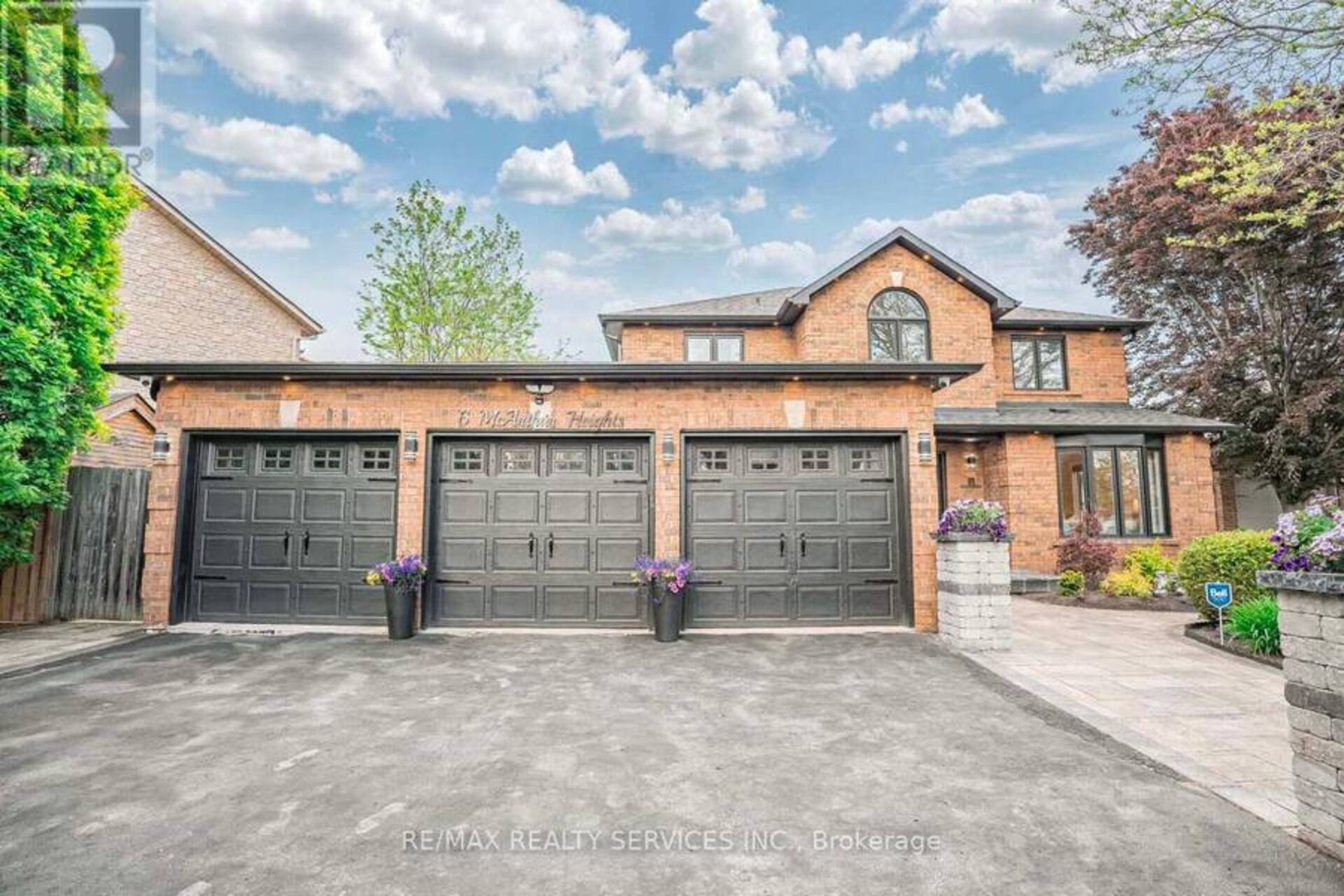 6 MCARTHUR HEIGHTS Brampton