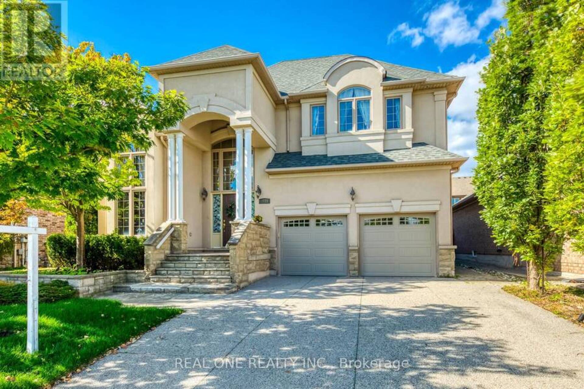 1033 KESTELL BOULEVARD Oakville 