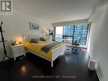 2216 - 55 HARBOUR SQUARE Toronto 