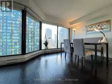 2216 - 55 HARBOUR SQUARE Toronto 